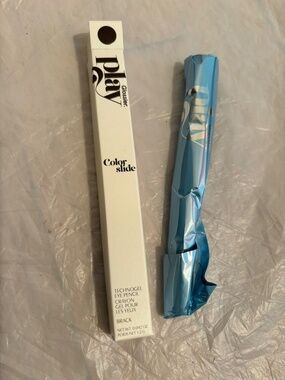 NWT Glossier Play Colorslide Eye Pencil